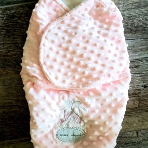 Pink soft baby outdoor bundle me/swaddle